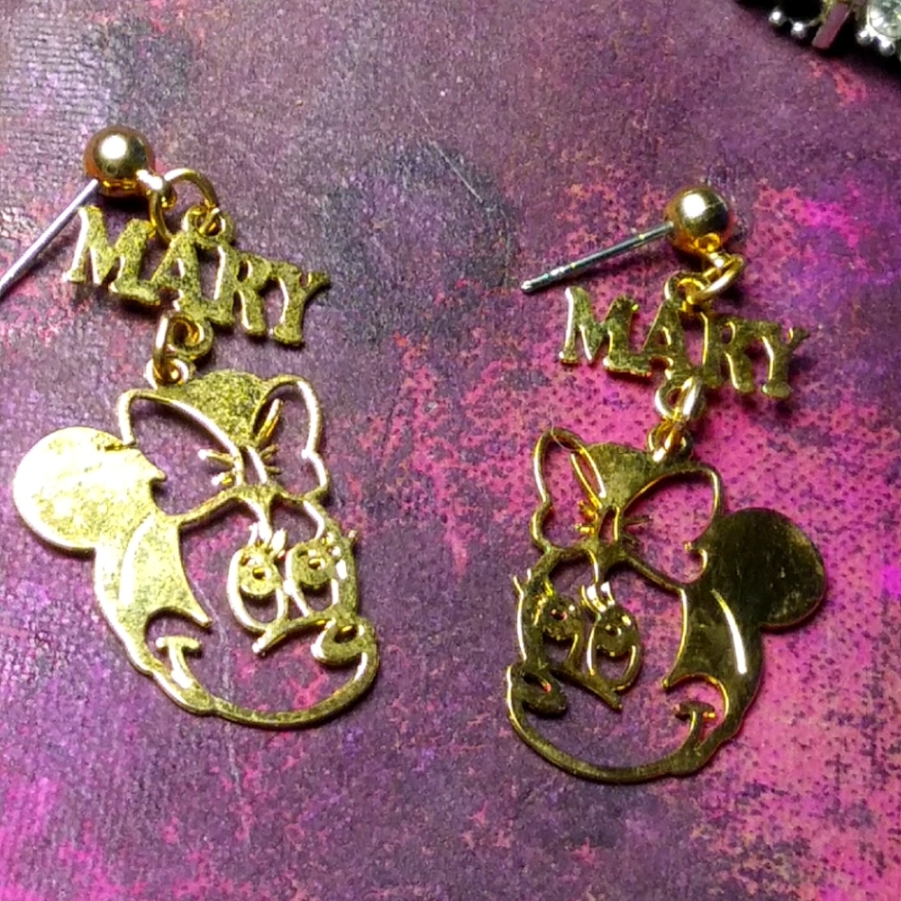 Mary WHERE U AT? MINNIE MOUSE EARRING DISNEY Dangle NAME Personalized Jewelry